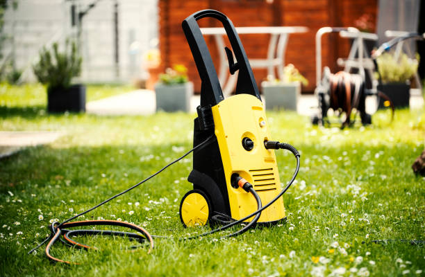 Best Parking Lot and Garage Cleaning  in Aliquip, PA